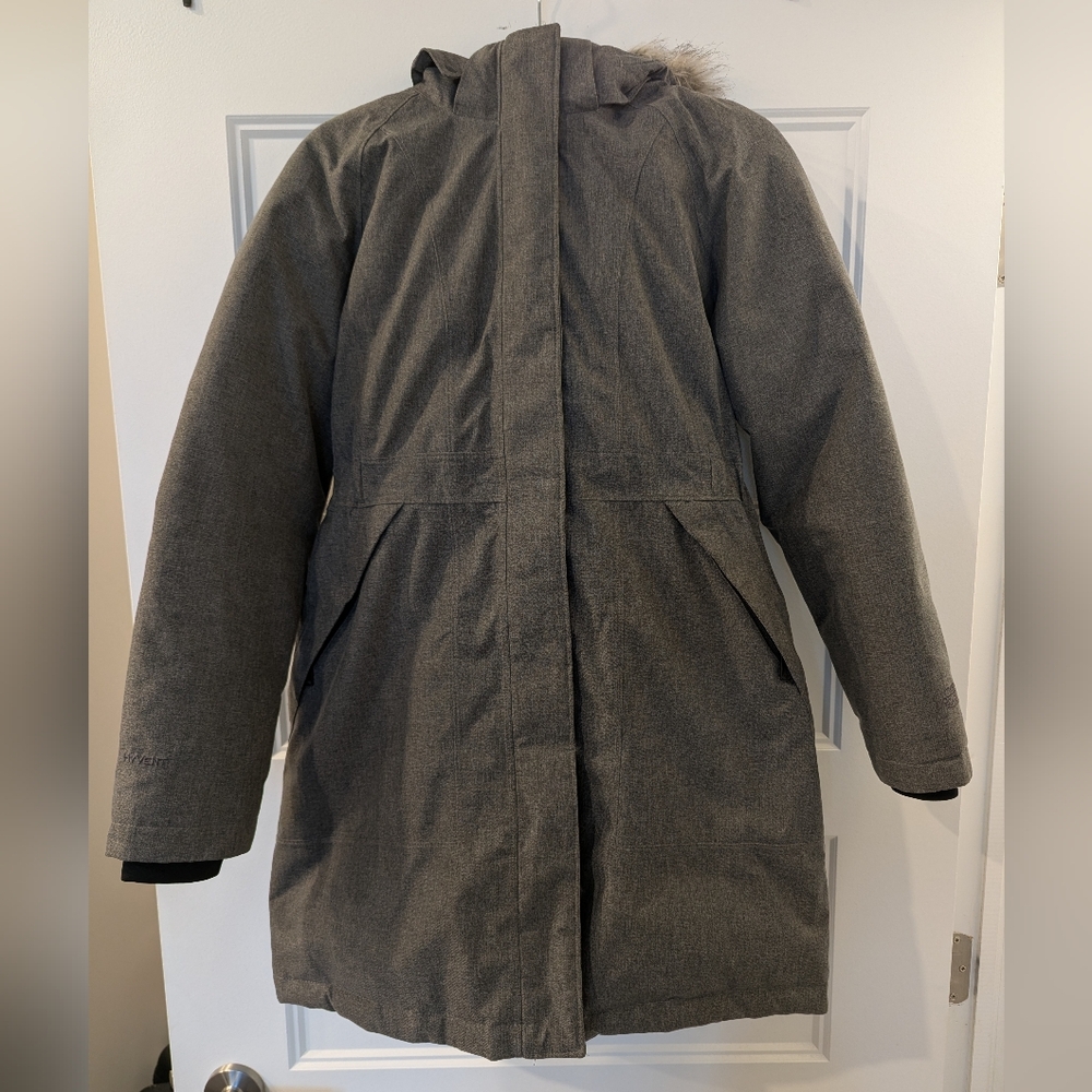The North Face Women's Gray Puffer Jacket